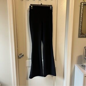Old Navy Active Powersoft Black Extra High-Rise Flare Legging Yoga Pants